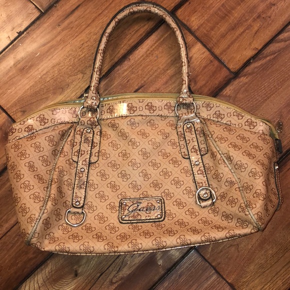 Guess bag - Picture 1 of 3